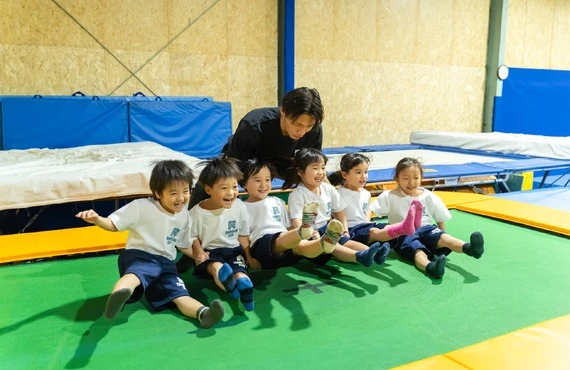3歳からレッスン | 埼玉県武蔵浦和の体操教室ならREX TRAMPOLINE CLUB 武蔵浦和店