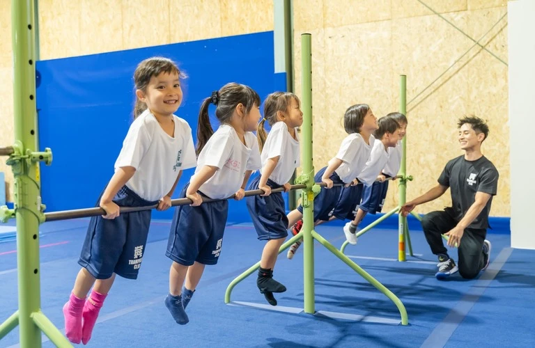 さいたま市で体操始めるならREX TRAMPOLINE CLUB武蔵浦和店