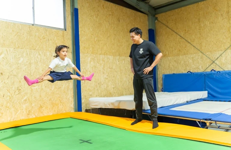 無料体操レッスン実施中！REX TRAMPOLINE CLUB武蔵浦和店　