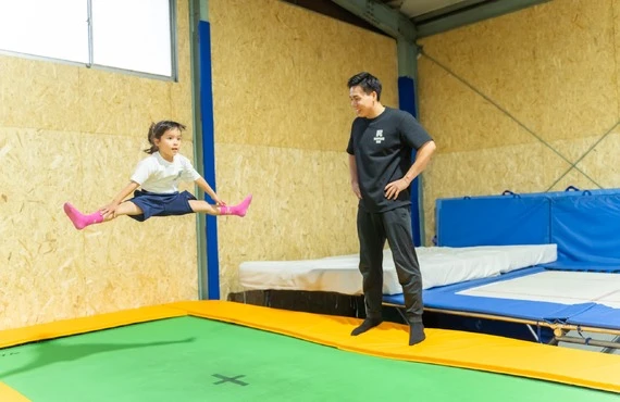 サッカーが上達するトランポリン教室！？　REX TRAMPOLINE CLUB 武蔵浦和店
